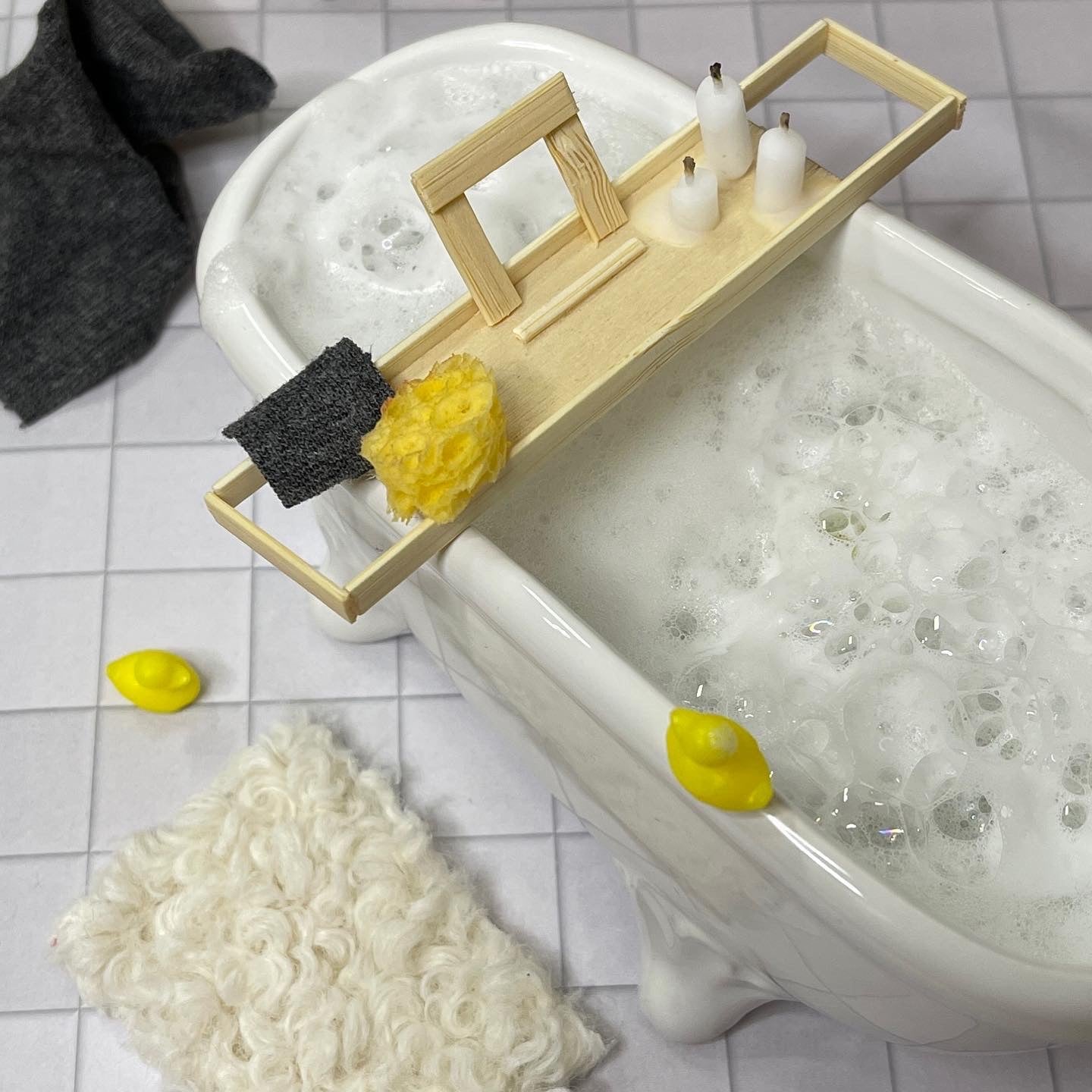 Badewanne Keramik weiß