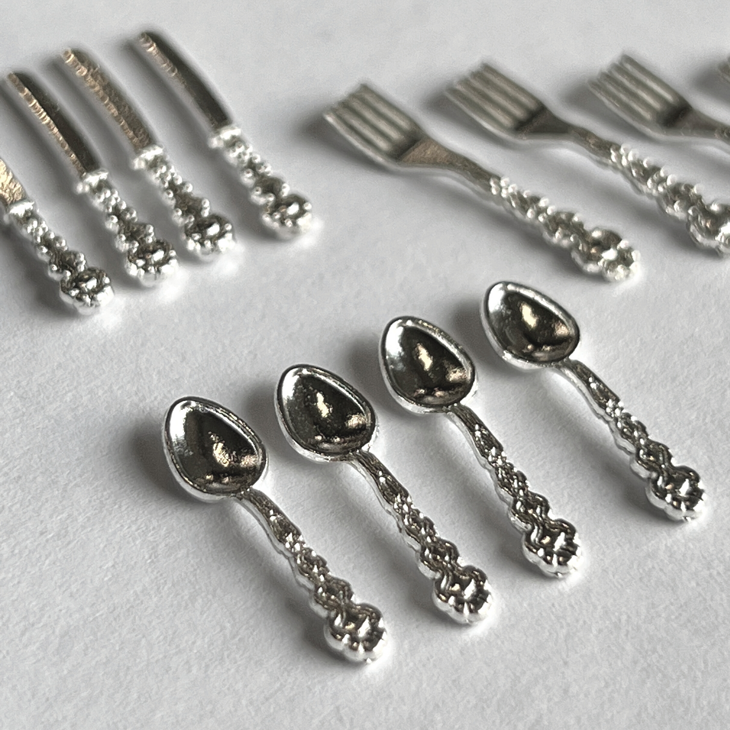 Besteck 12-teilig silber edel