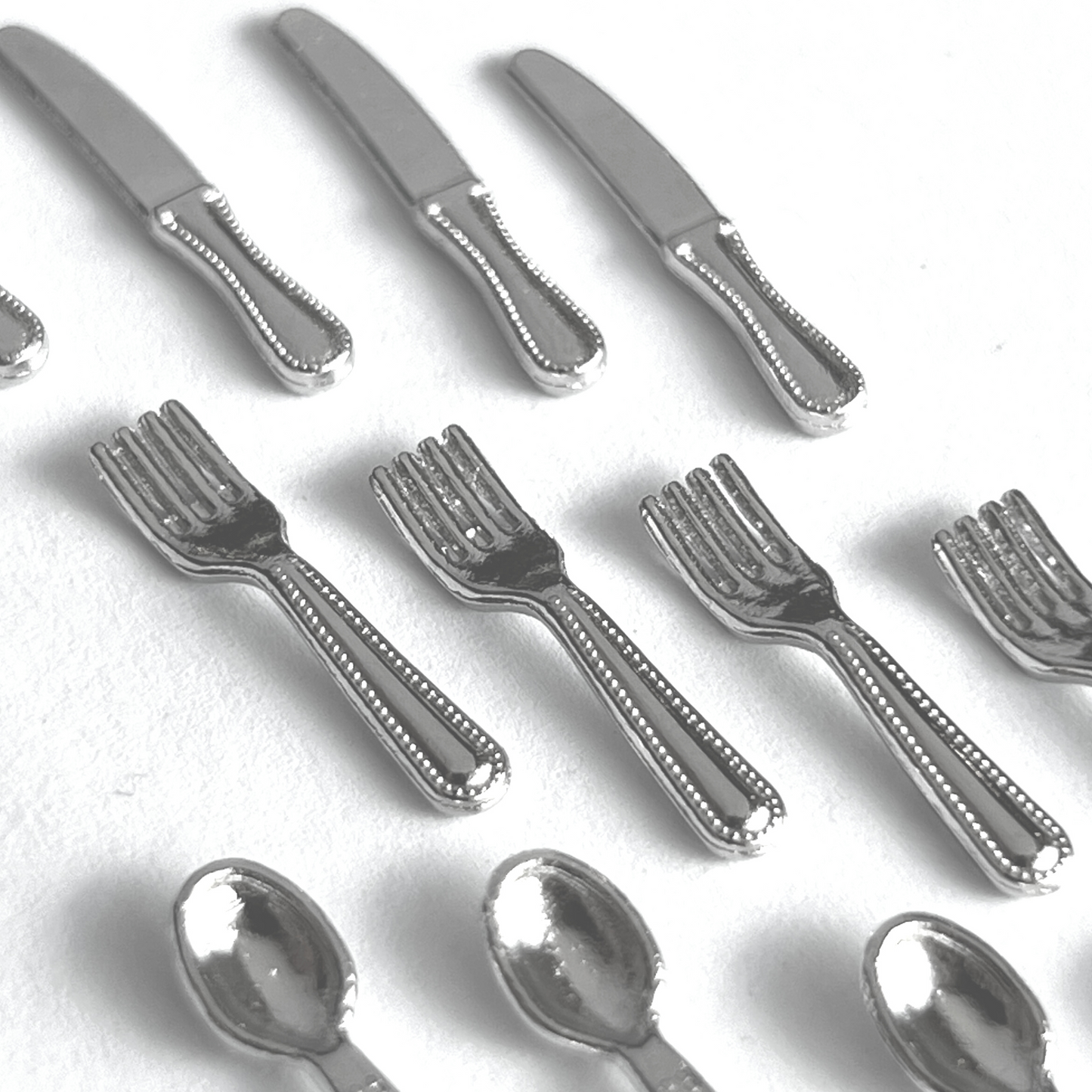 Besteck 12-teilig silber modern