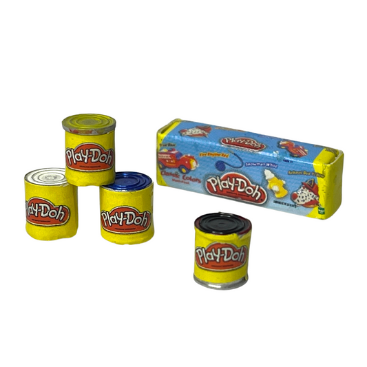 Knete 4 Dosen und Verpackung