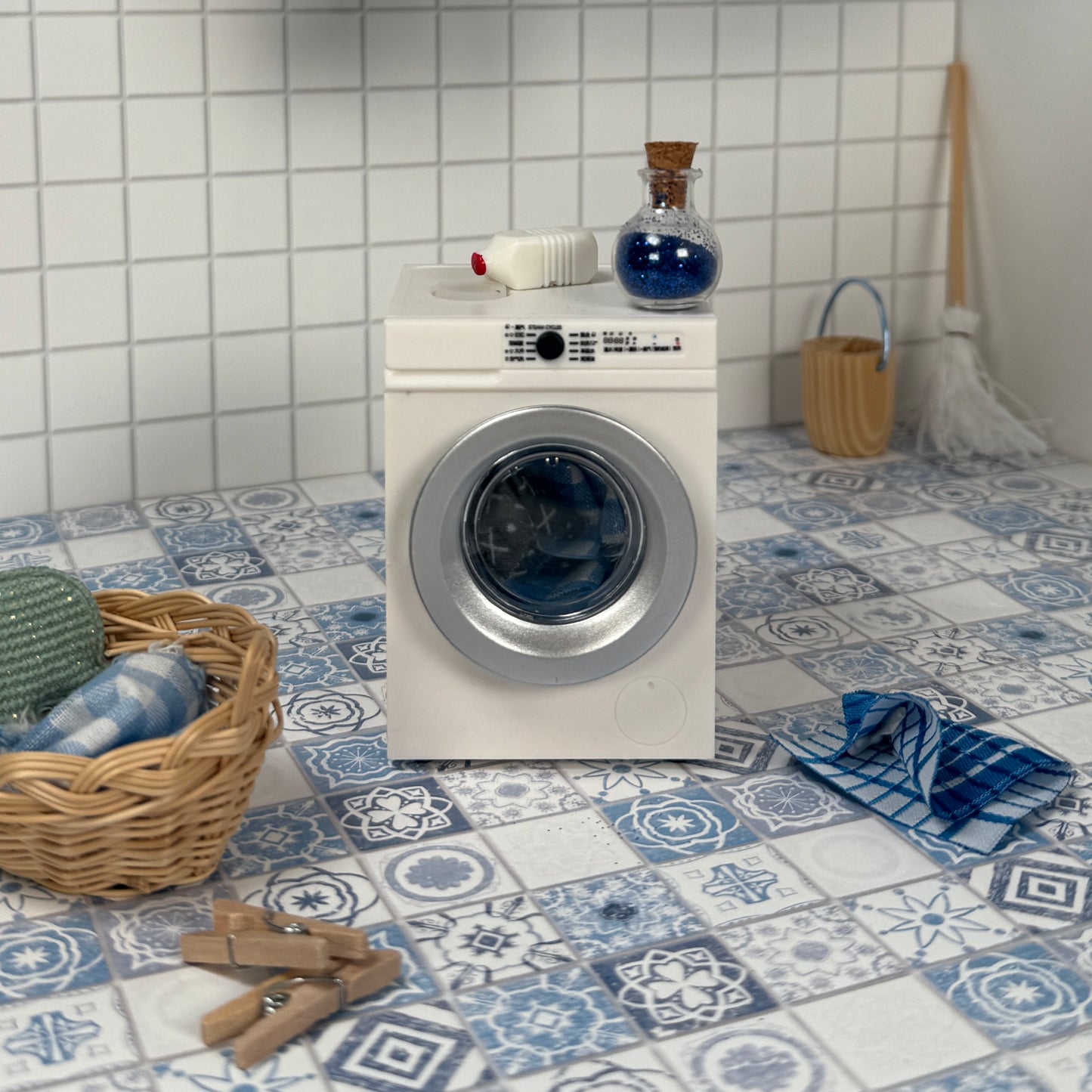 Waschmaschine (inkl. Batterie & USB-Ladekabel)  / LEIDER ERST AB JAN WIEDER LIEFERBAR