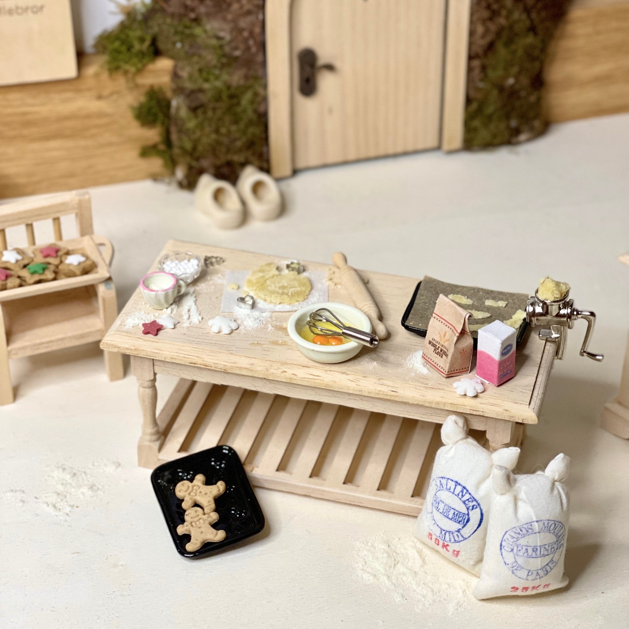 ALONK 38-teiliges Wichtel Zubehör Set – Miniatur Badeutensilien Für 1:12 Puppenhäuser & Wichteltüren – Inkl. Föhn, Kamm, Spiegel U.v.m. – Weihnachtsdeko Wichtel Zubehör Badezimmer